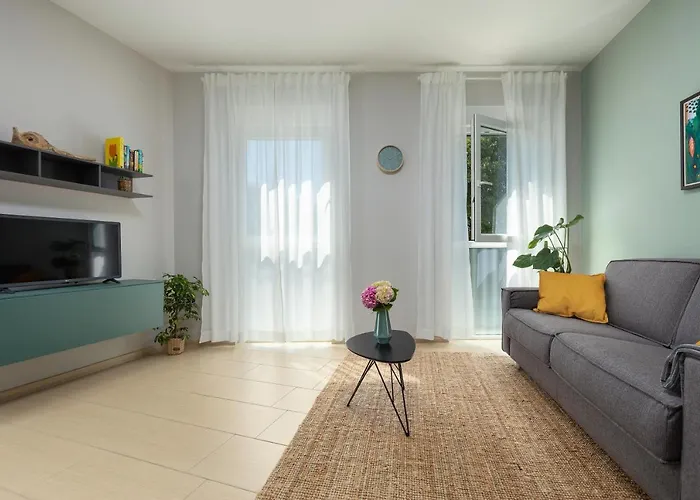 City Center Studio Apartment Nina